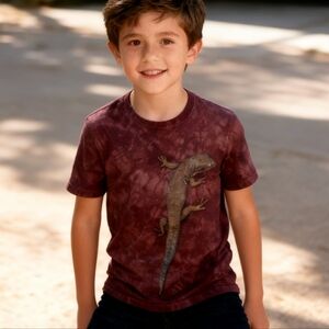 The Mountain Reptile Graphic T-Shirt Burgundy Size L Kids Youth Animal Print Tee